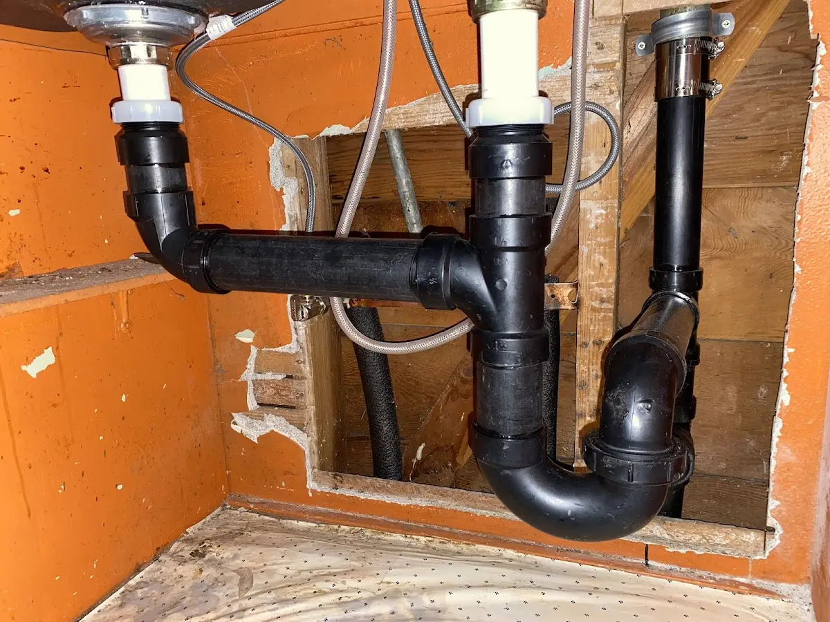 Professional Pipe Bursting equipment and tools on the job in Mathis
